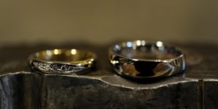シンプルなデザインプラチナ結婚指輪